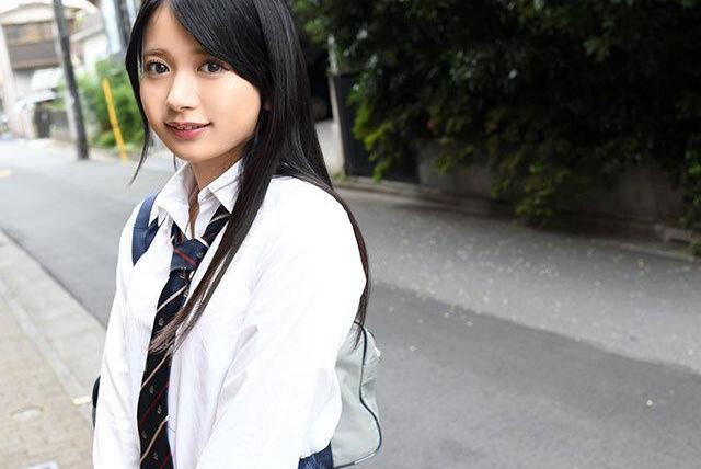 生意気JKギャルが幼馴染の童貞チンポをフェラ誘惑…杭打ち騎乗位で連続中出し骨抜きセックスに没頭♡