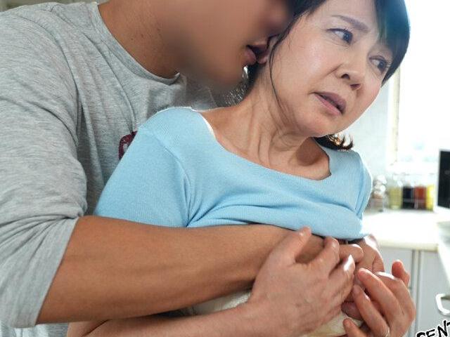 禁欲生活の義息を誘惑する欲求不満ママ…爆発寸前の肉棒を貪り尽くし連続中出しラッシュ！