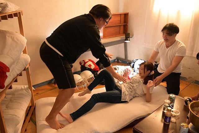 絶倫アメフト先輩たちに輪姦される憧れの美人寮母…酒の勢いで生ハメ連続種付けプレス地獄に理性崩壊絶頂無念！