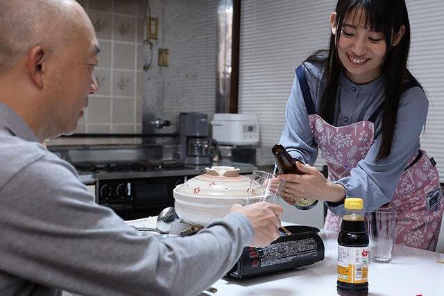 夫の元上司に狙われるレストラン妻…夫の裏切り隠しに耐え卑猥視線の下凌辱の渦に飲み込まれ絶望無念？