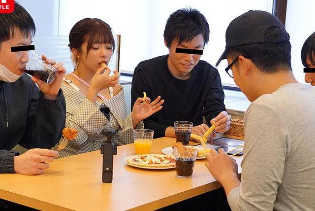 オタク好き美少女がアキバ逆ナン…萌え萌えヌキヌキ10発搾取キュンキュン絶頂ラッシュ！