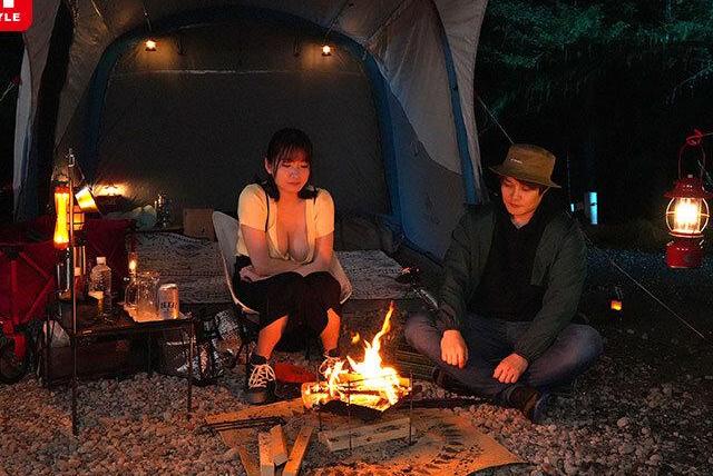 山奥キャンプ場でKカップソロキャンパー襲われ…無防備谷間に理性崩壊の男たちが暴力イカセ連発♡